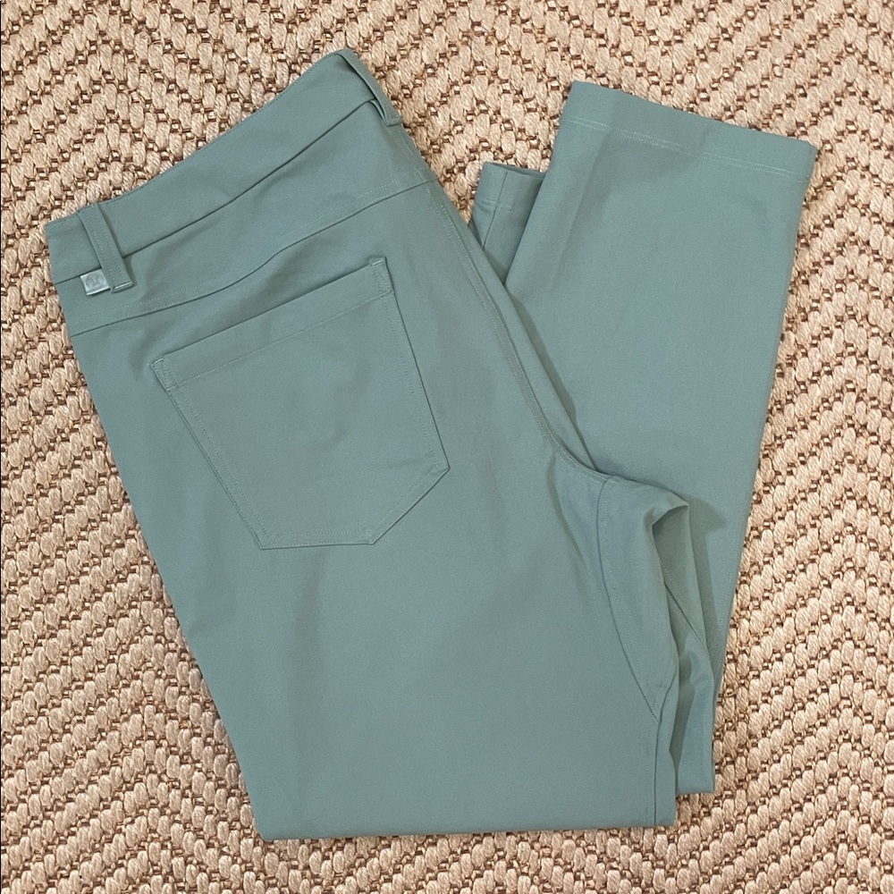 Lululemon - Classic ABC Commisson Pants - Green - 36